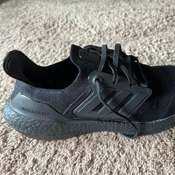 Adidas Ultraboost 21 (triple black) - Picture 3 of 6